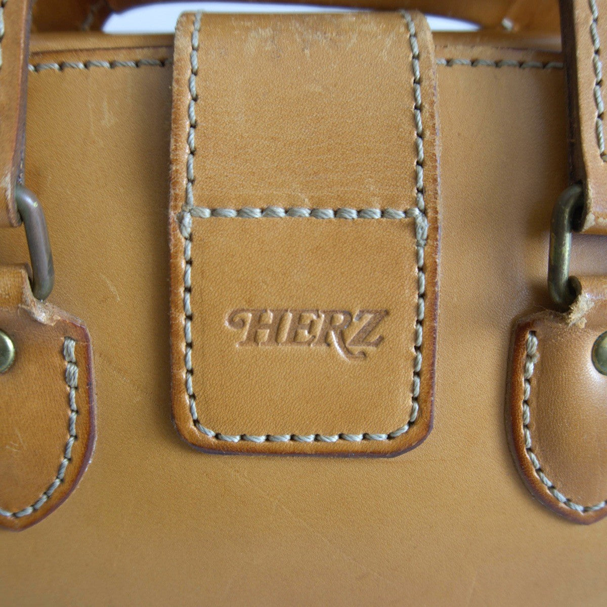 HERZ Two-Handle Leather Dalles Doctor's Bag Size ONE SIZE