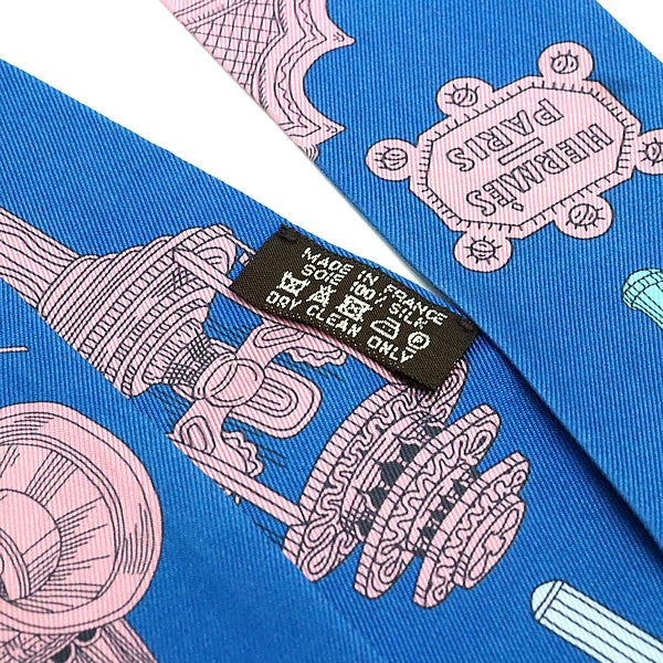 HERMES "Merveilleuses Lanternes" Silk Twilly Blue Multi