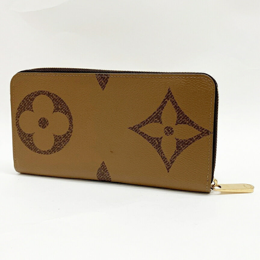 Louis Vuitton Monogram Giant Wallet Brown