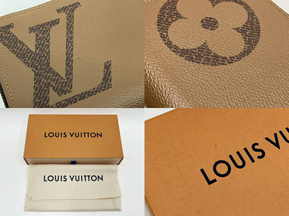 Louis Vuitton Monogram Giant Wallet Brown