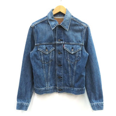 Levi's