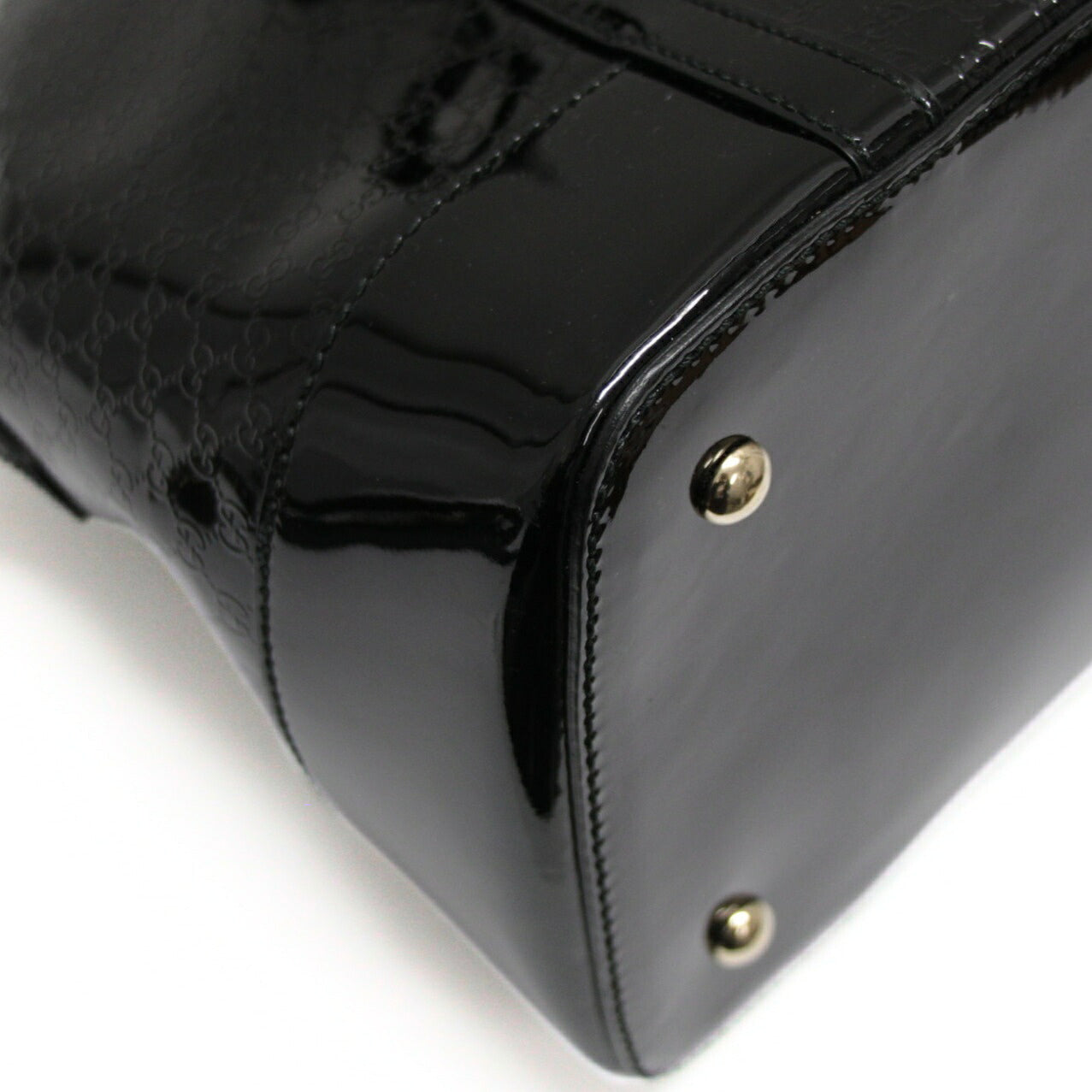 GUCCI Microguccissima Patent Handbag Black Size ONE SIZE
