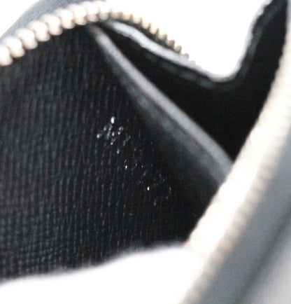 Louis Vuitton Zippy Damier Purse Black Size ONE SIZE