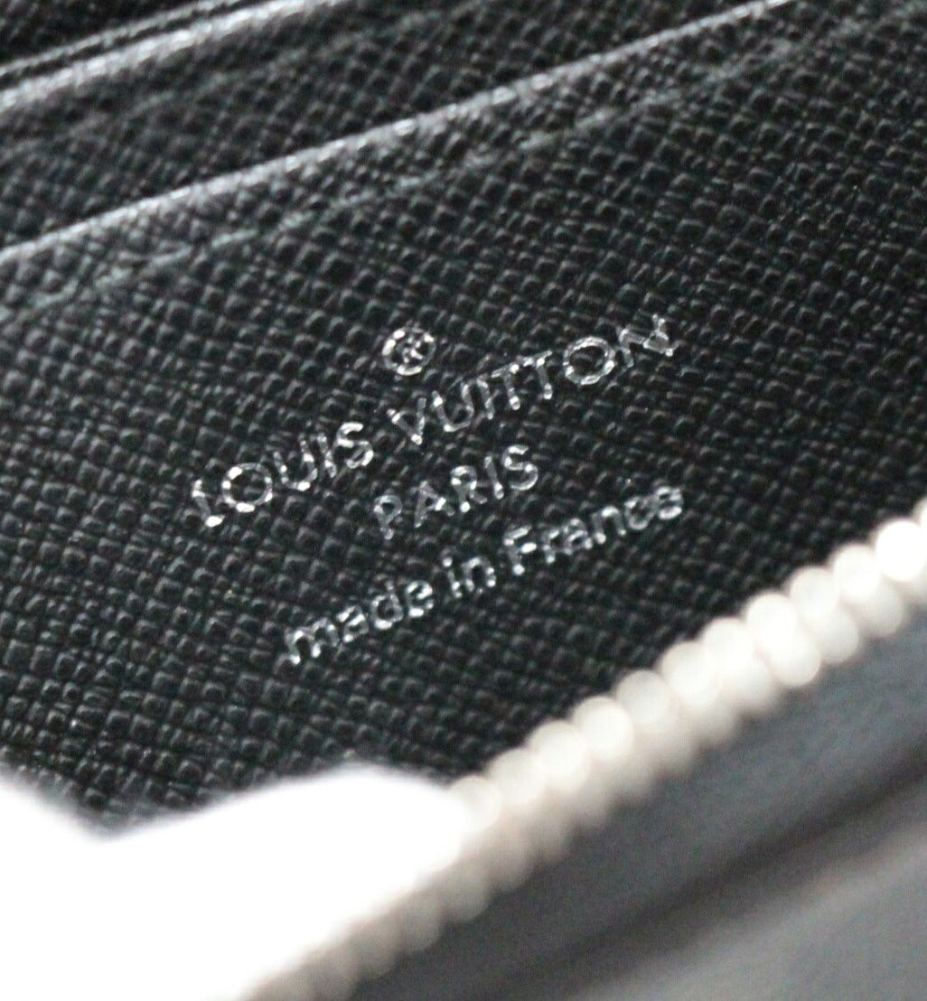 Louis Vuitton Zippy Damier Purse Black Size ONE SIZE