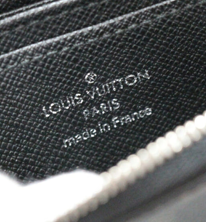 Louis Vuitton Zippy Damier Purse Black Size ONE SIZE