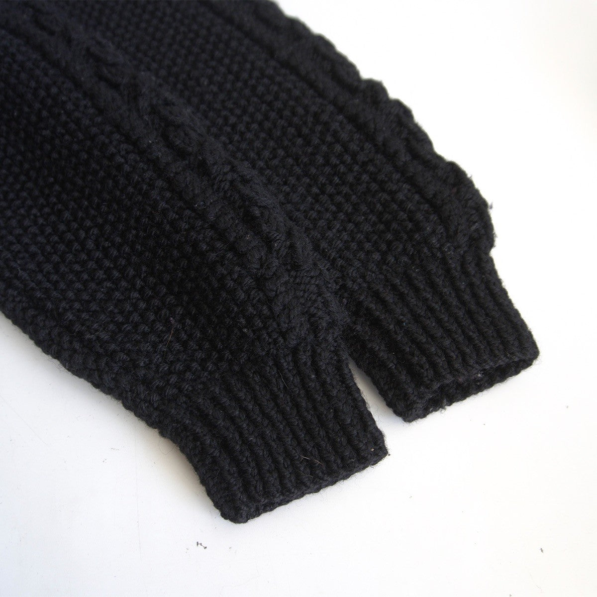 Inverallan Cable Knit Cardigan Sweater Black Size M