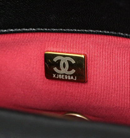 CHANEL Chanel 19 Matelasse Lambskin Bag Black Size ONE SIZE