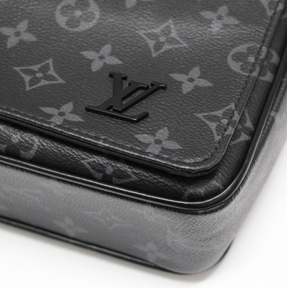 Louis Vuitton District PM Shoulder Bag Size ONE SIZE