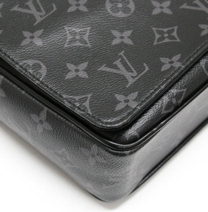 Louis Vuitton District PM Shoulder Bag Size ONE SIZE