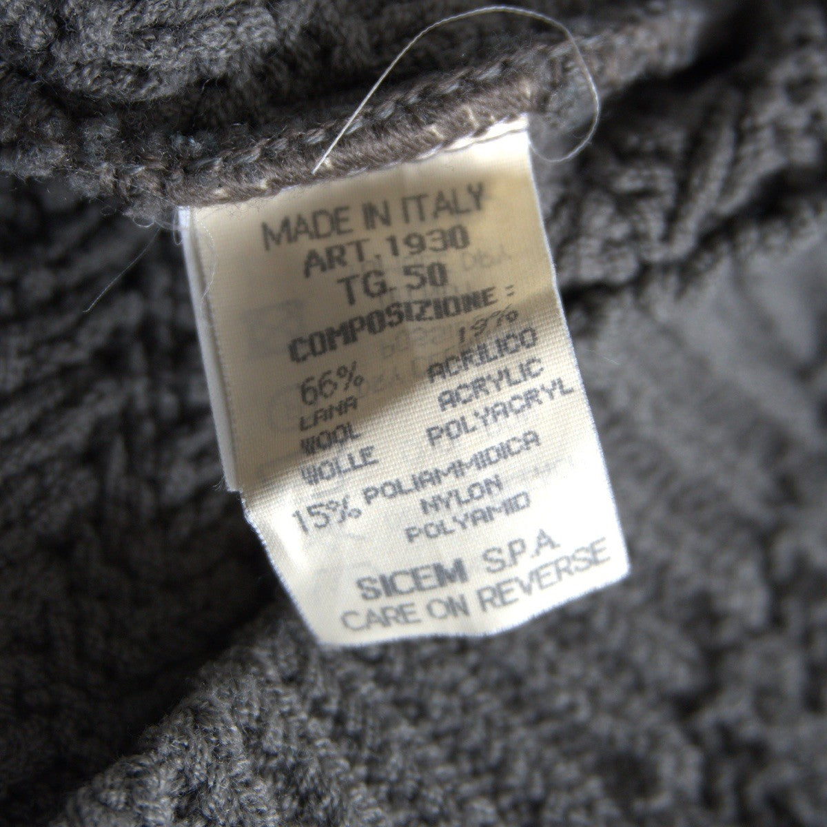 Giorgio Armani 90S Loose synthetic knit Sweater Size 50