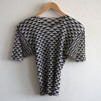 PLEATS PLEASE Patterned pleated top T-Shirt Size 3