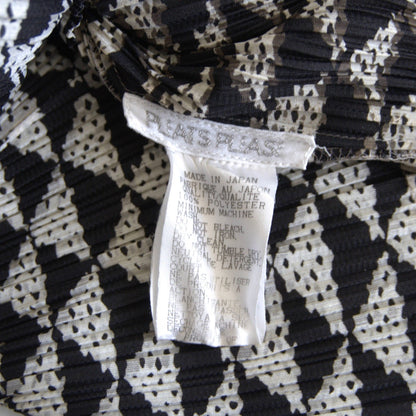 PLEATS PLEASE Patterned pleated top T-Shirt Size 3