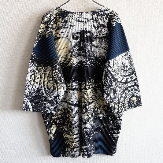 HOMME PLISSE ISSEY MIYAKE All-Over Pleated T-Shirt Size M