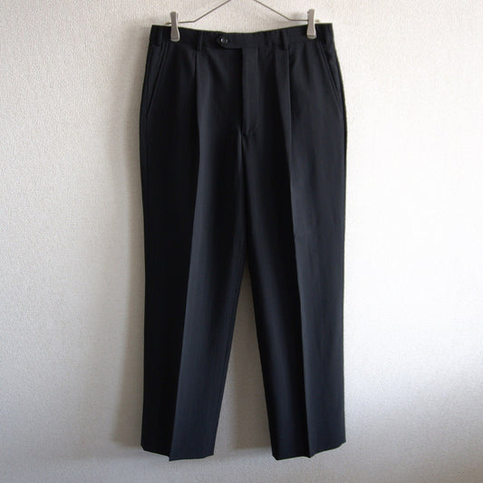 ARMANI COLLEZIONI Spring/Summer 1-Tuck Stripe Slacks Size 40