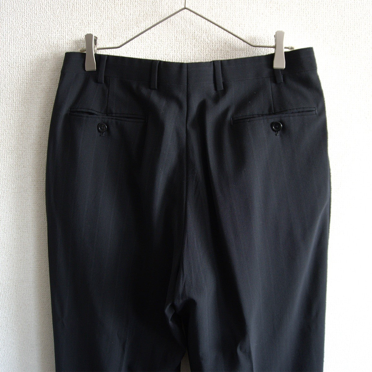 ARMANI COLLEZIONI Spring/Summer 1-Tuck Stripe Slacks Size 40