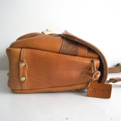 HERZ Founder's Original Messenger Bag