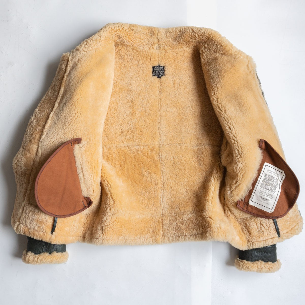 OCTOPUS ARMY B-3 Shearling Bomber Jacket Green Size 40