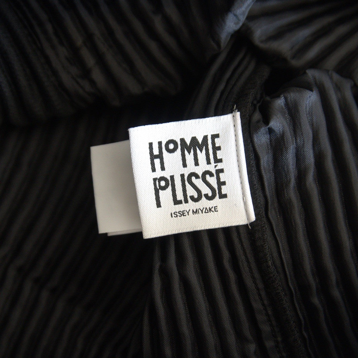 HOMME PLISSE ISSEY MIYAKE Pleated Coat Black Size L