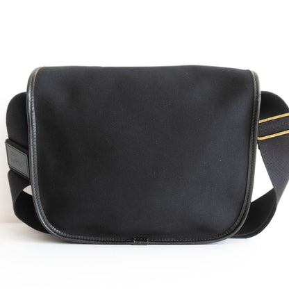 BRADY STOUR Shoulder Bag Black