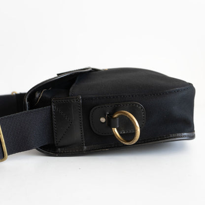 BRADY STOUR Shoulder Bag Black