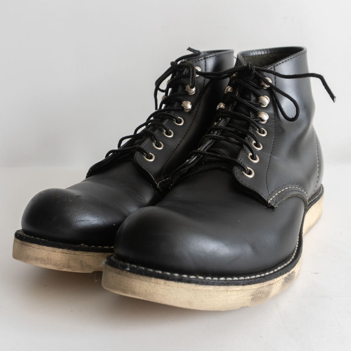 Red Wing 18 8165/6-inch Classic Round BOOTS Size 8