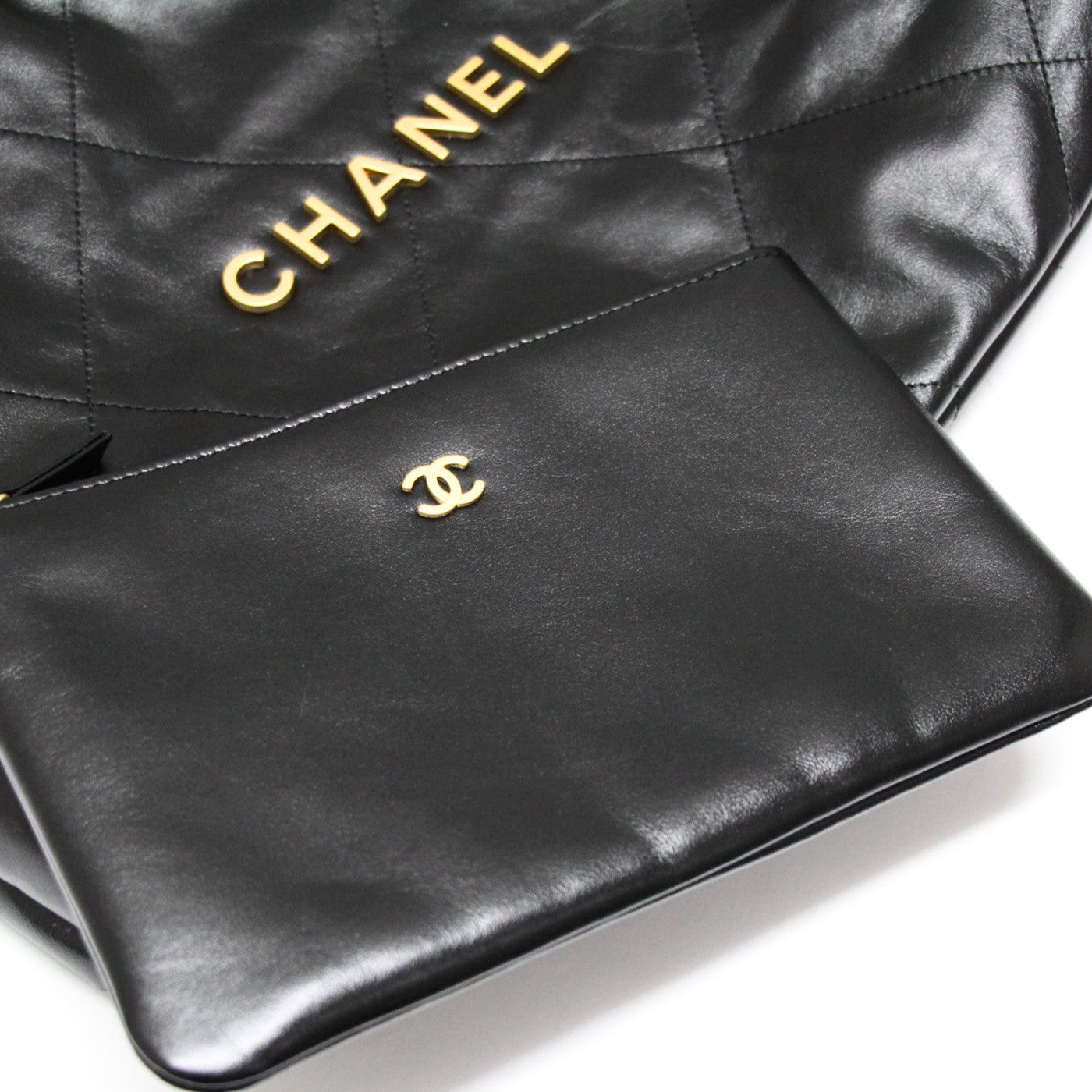 CHANEL 22 Large Shiny Calfskin Chain Bag Black Size ONE SIZE