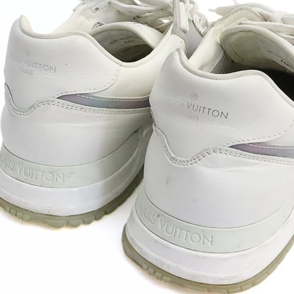 Louis Vuitton Run Away Line Monogram Sneakers White Size 7