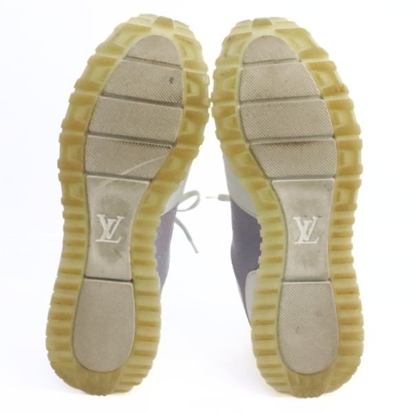 Louis Vuitton Run Away Line Monogram Sneakers White Size 7