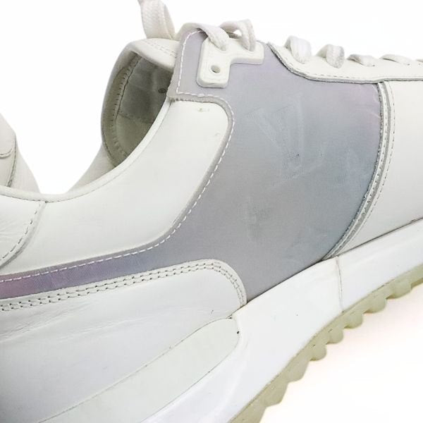 Louis Vuitton Run Away Line Monogram Sneakers White Size 7