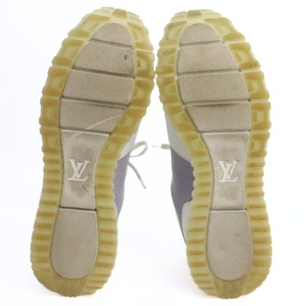 Louis Vuitton Run Away Line Monogram Sneakers White Size 7