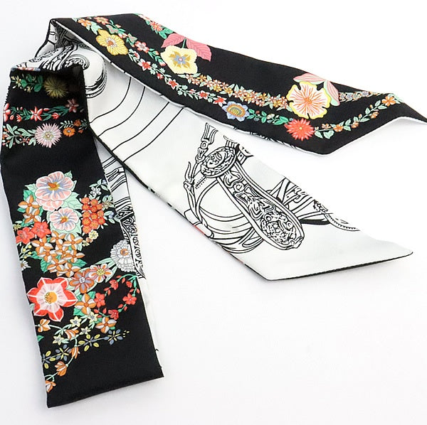 HERMES "Brides de Gala en Fleurs" Black White Scarf Size ONE SIZE
