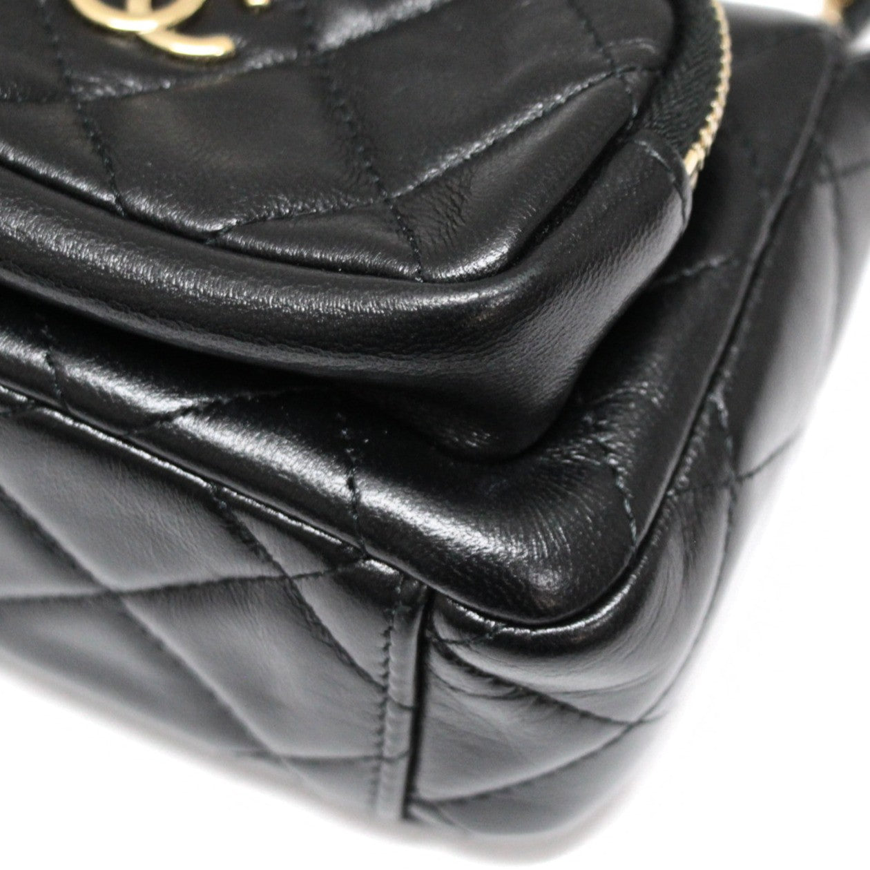 CHANEL Matelasse Small Chain Bag Black Size ONE SIZE