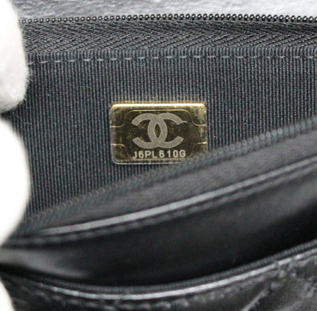 CHANEL Black Lambskin Matelasse Wallet GHW Size ONE SIZE