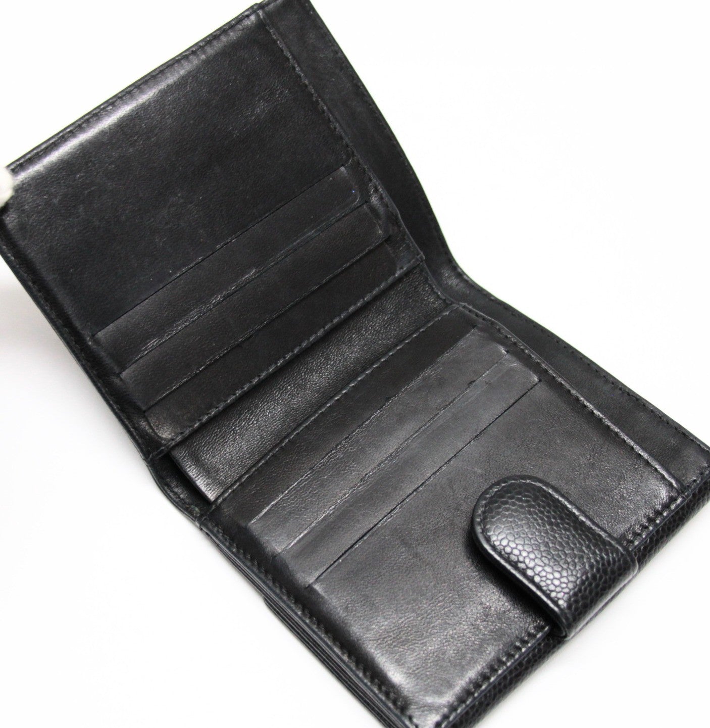 CHANEL Black Caviar CC Logo Tri-Fold Wallet Size ONE SIZE