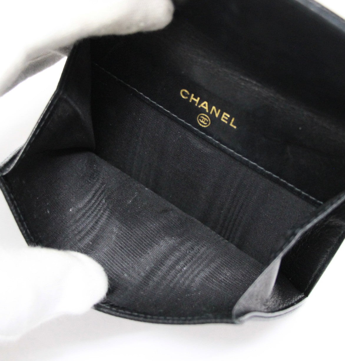 CHANEL Black Caviar CC Logo Tri-Fold Wallet Size ONE SIZE