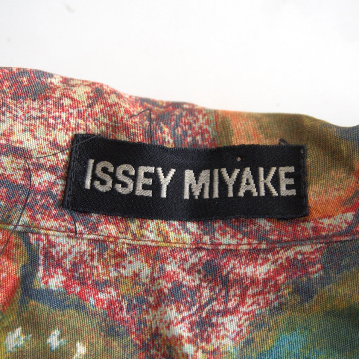 ISSEY MIYAKE MEN Rayon Printed Camp Shirt Size M