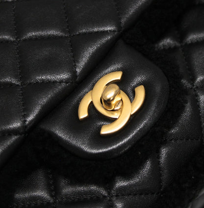 CHANEL Matelasse 25 Lambskin Shoulder Bag Size ONE SIZE