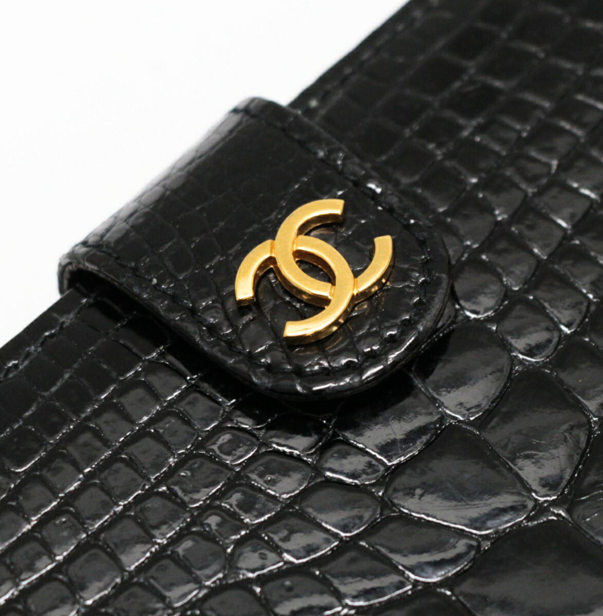 CHANEL Black Crocodile CC Logo Wallet GHW Size ONE SIZE