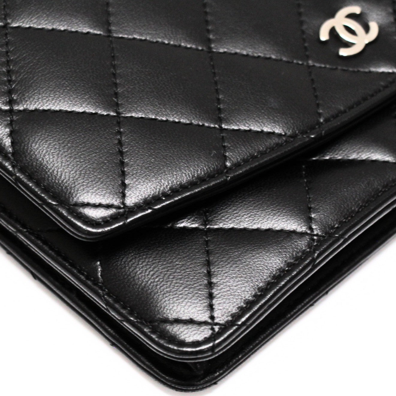 CHANEL Black Lambskin Matelasse Wallet SHW Size ONE SIZE