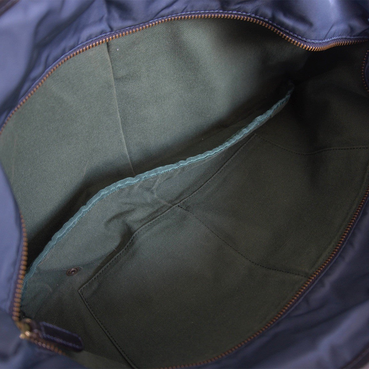 Felisi Helmet Bag Size W47×H27×D1(18)cm