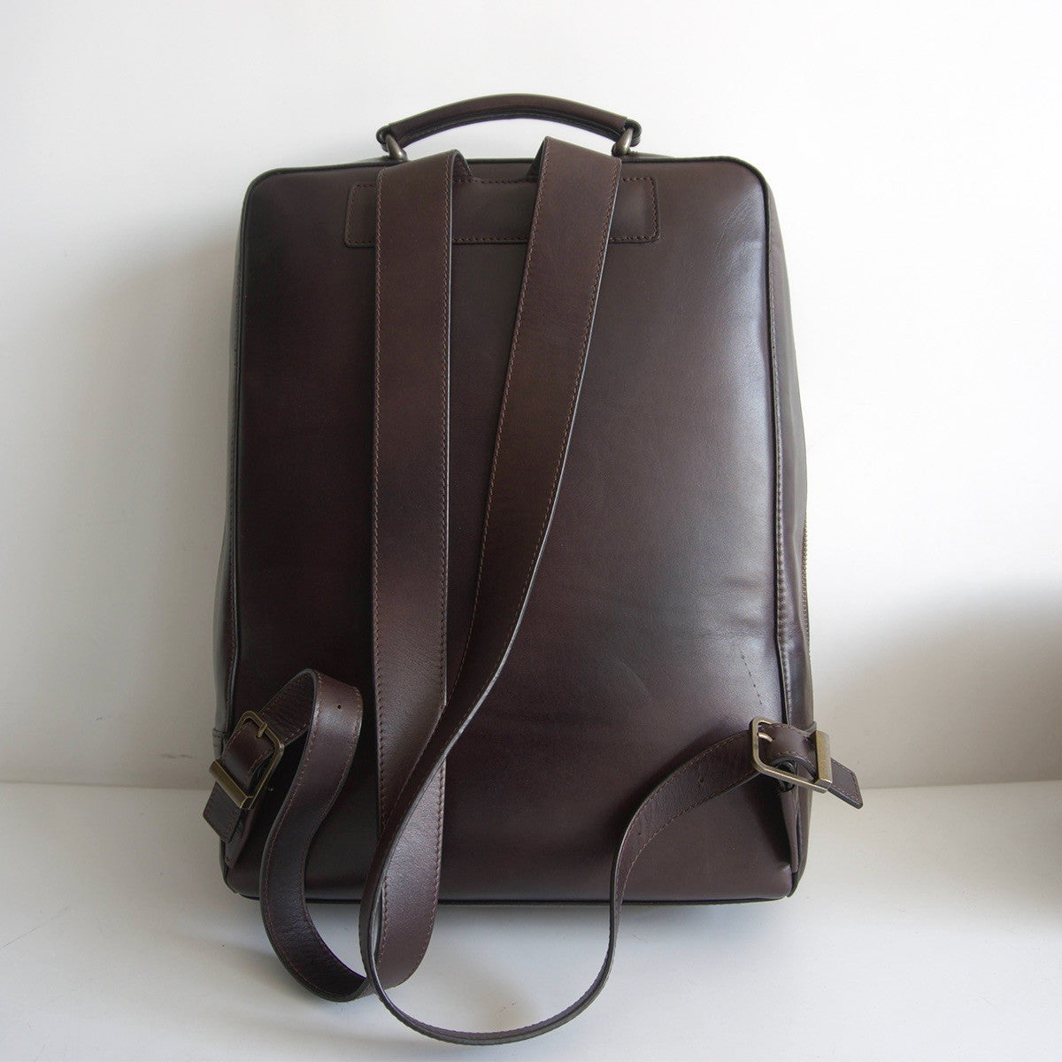 MOTHERHOUSE Antique Square Backpack