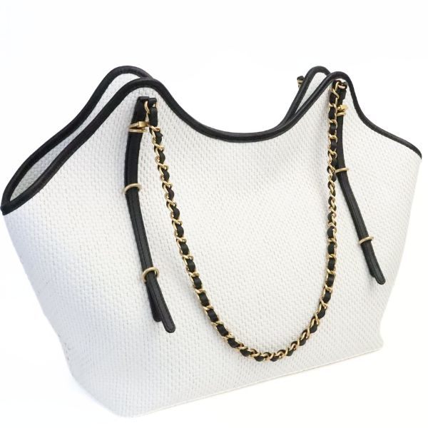 CHANEL 26C Maxi Shopping Raffia & & Black Bag Size ONE SIZE