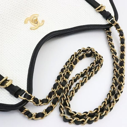 CHANEL 26C Maxi Shopping Raffia & & Black Bag Size ONE SIZE