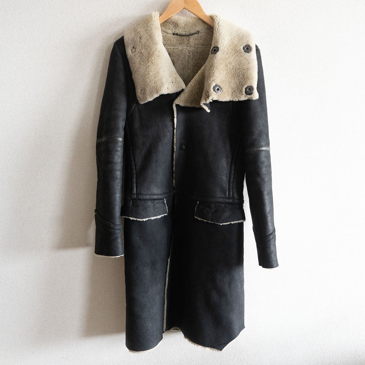 The Viridi-anne 14AW Shearling Coat Size 2
