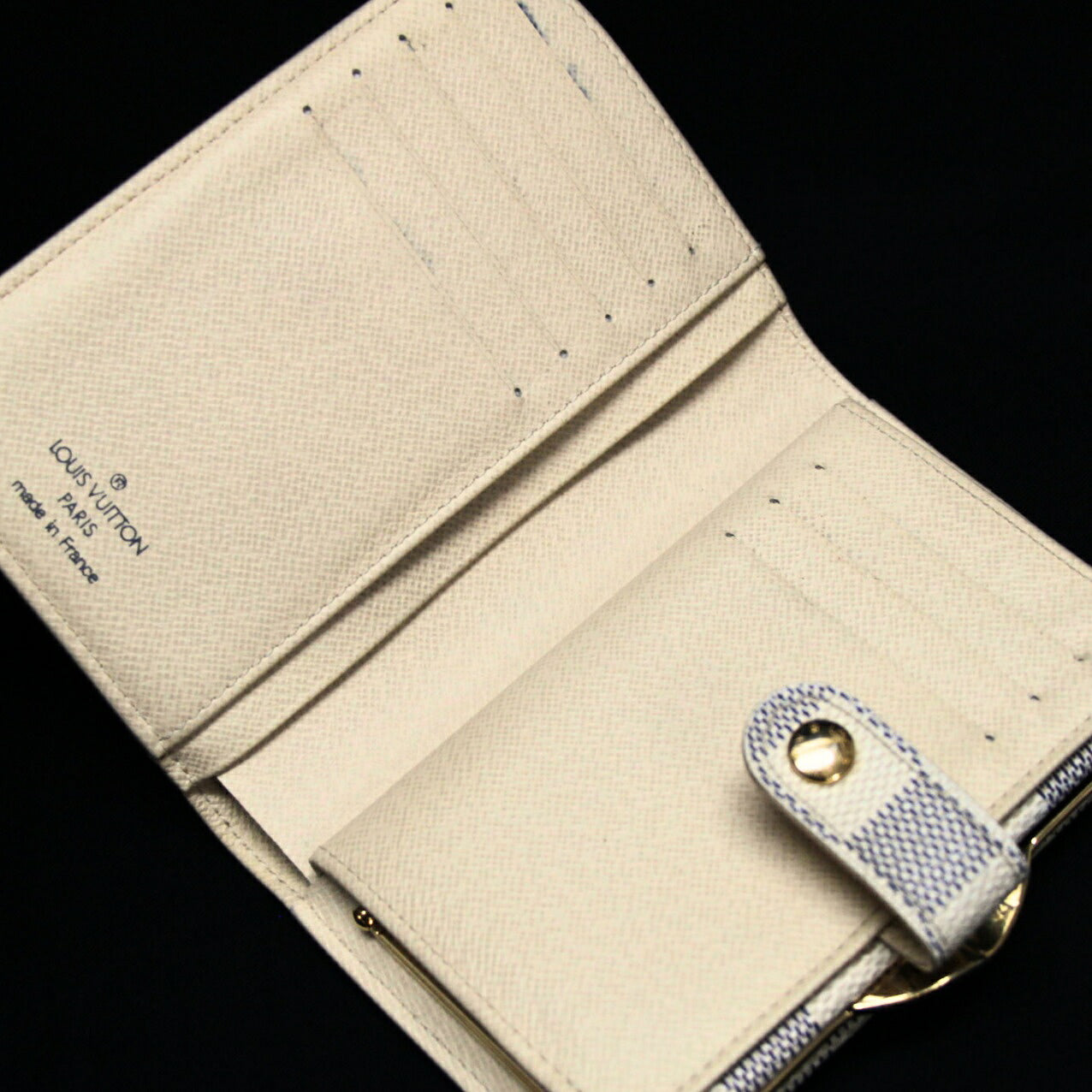 Louis Vuitton Damier Azur Wallet White Size ONE SIZE