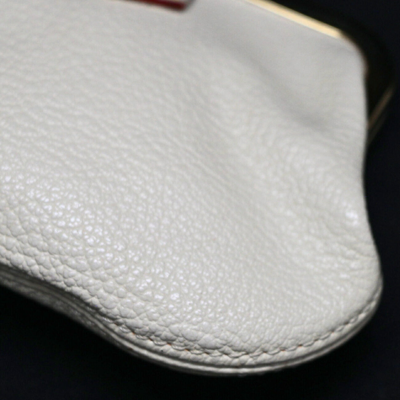 Louis Vuitton Suhali Portemonnaie Purse Blanc Size ONE SIZE