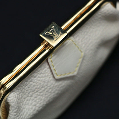 Louis Vuitton Suhali Portemonnaie Purse Blanc Size ONE SIZE