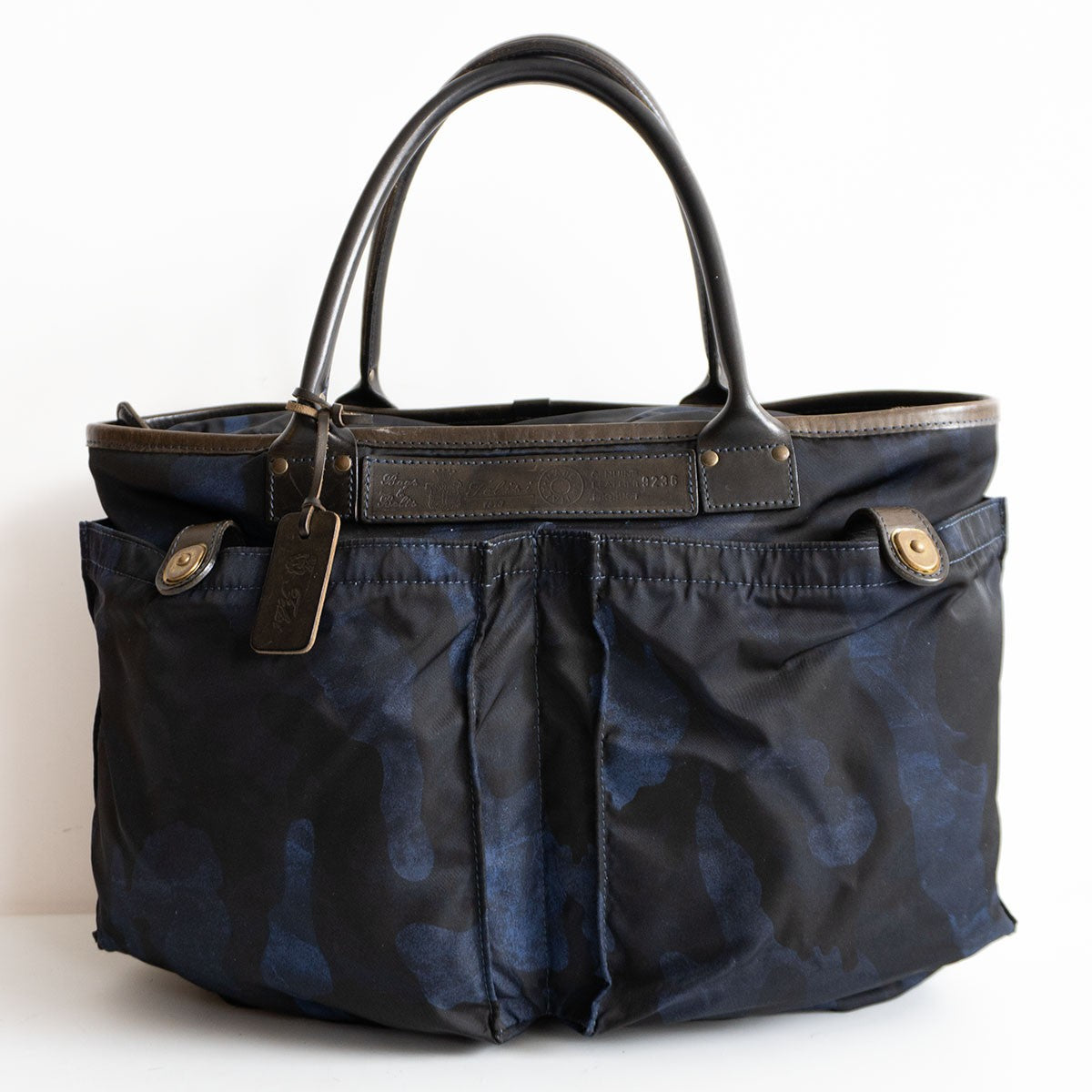 Felisi Camouflage Helmet Bag Size W47×H27×D1(18)cm