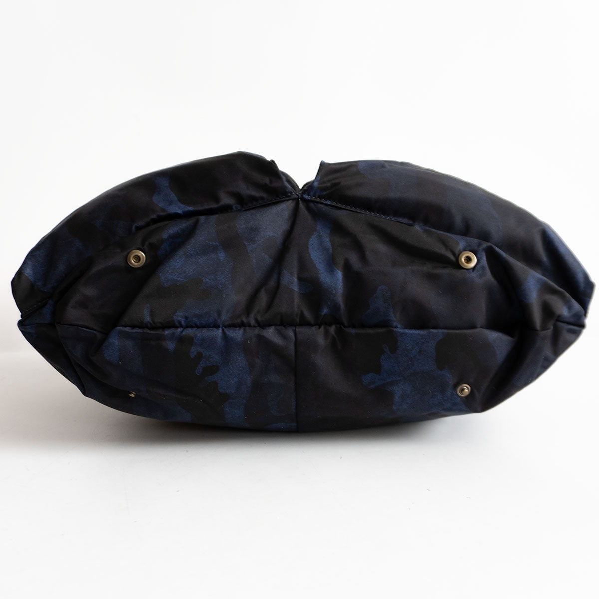 Felisi Camouflage Helmet Bag Size W47×H27×D1(18)cm