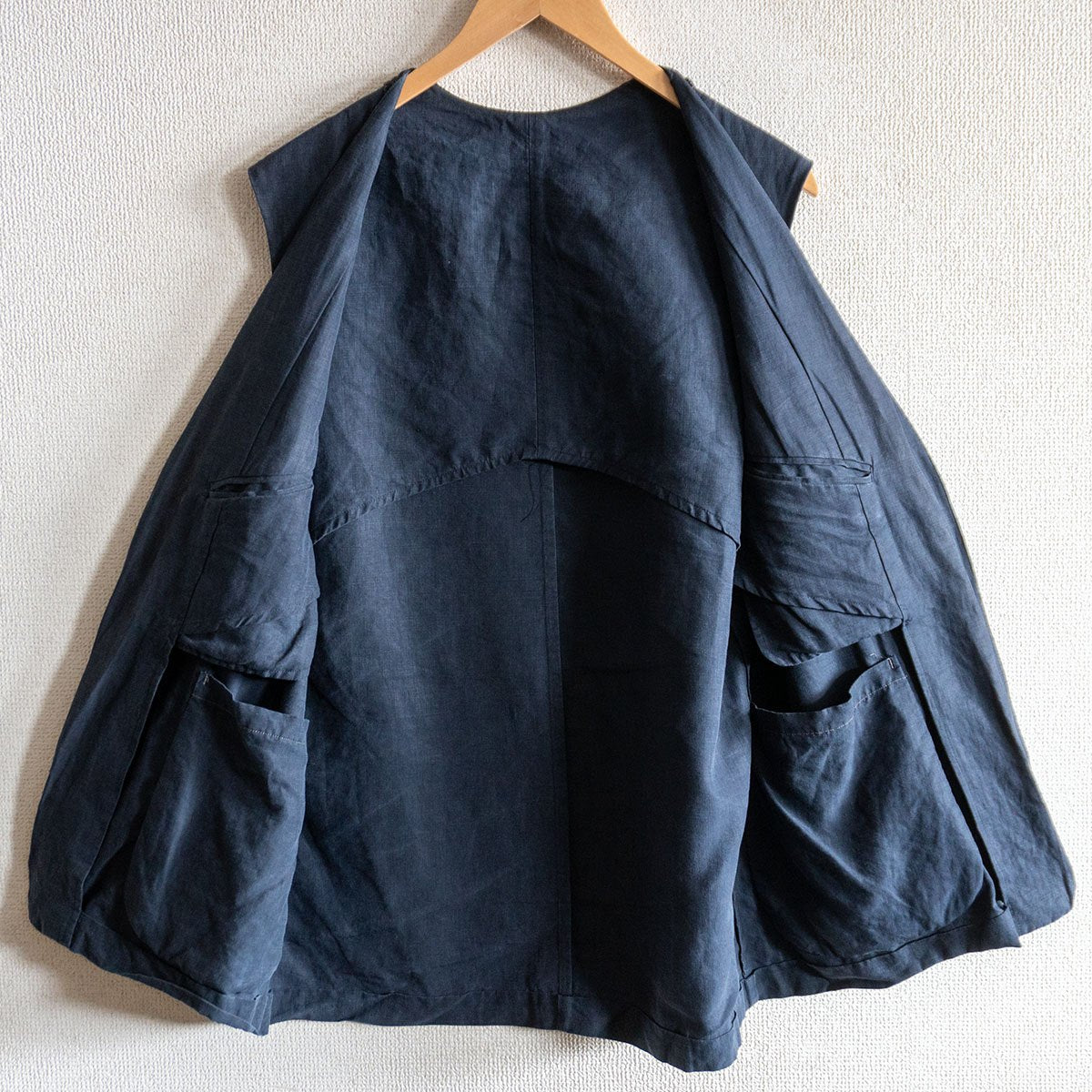 MAATEE & SONS Finest Linen Vest Size F